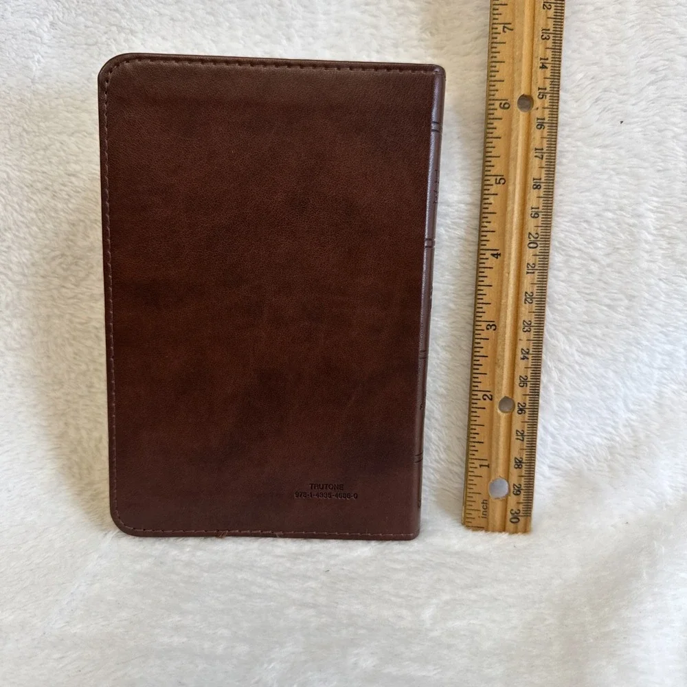 The Holy Bible ESV English Compact Crossway Old &‎ New Testaments Trutone 2016